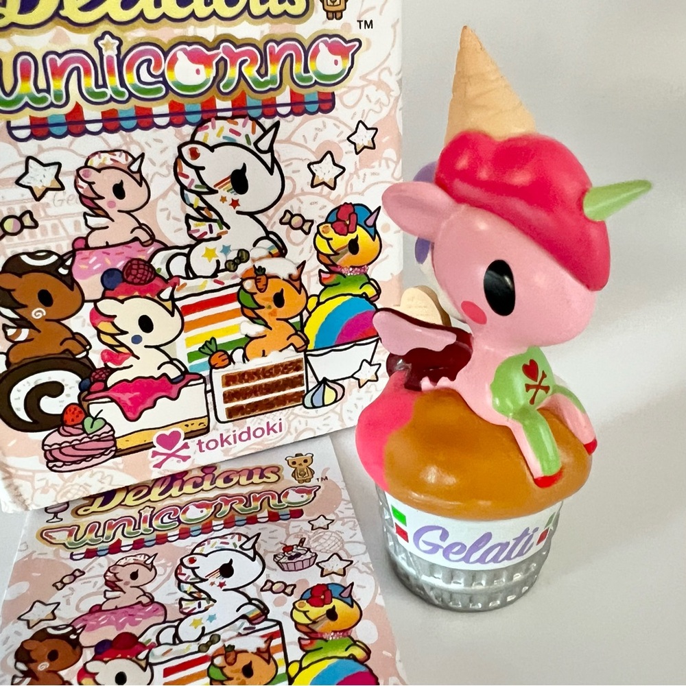 Tokidoki Gelatino Delicious Unicorno Vinyl Collectible Open Blind Box